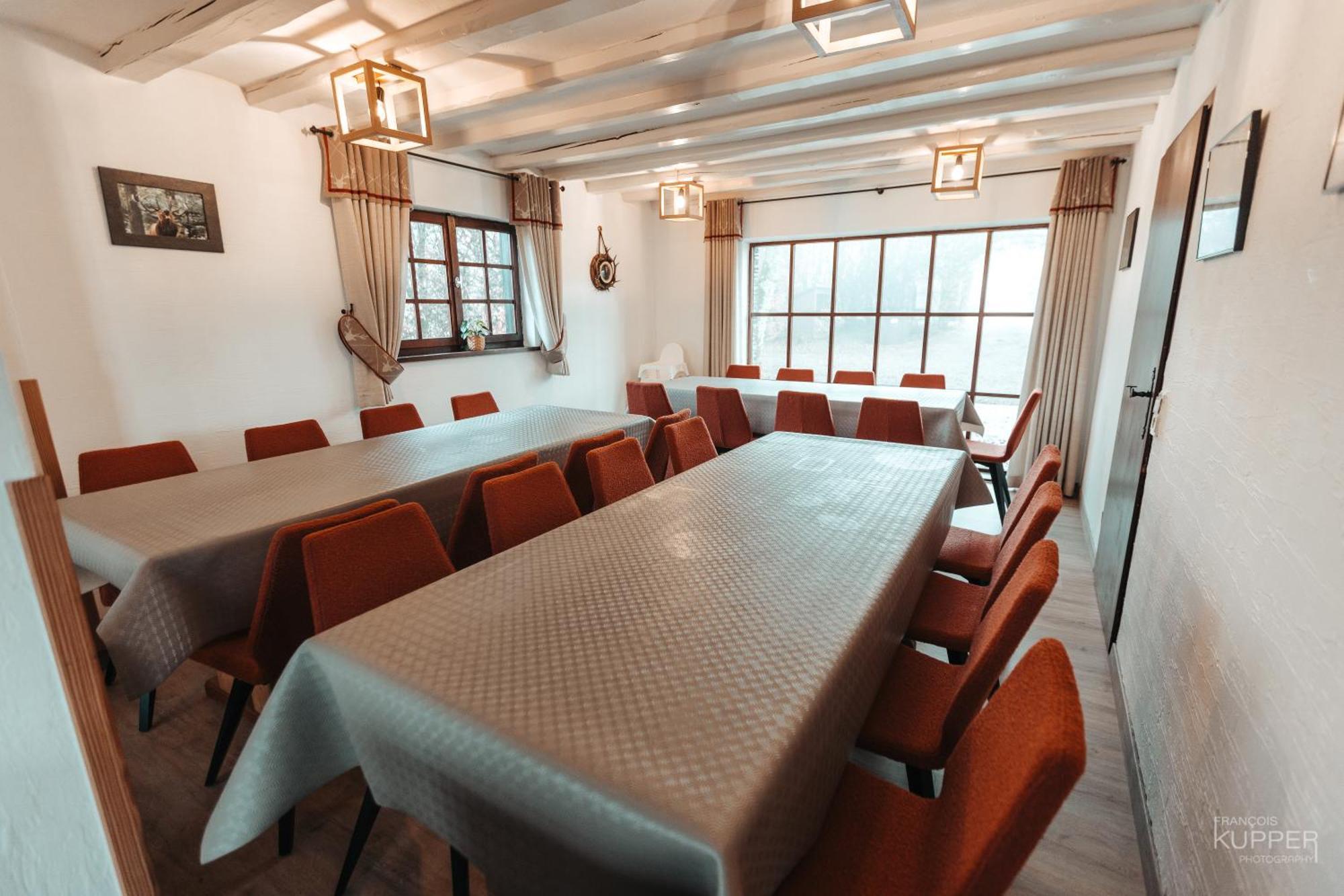 Le Grand Cerf 25 Pers, Malmedy- Chalet Rustique, Jardin Eksteriør billede